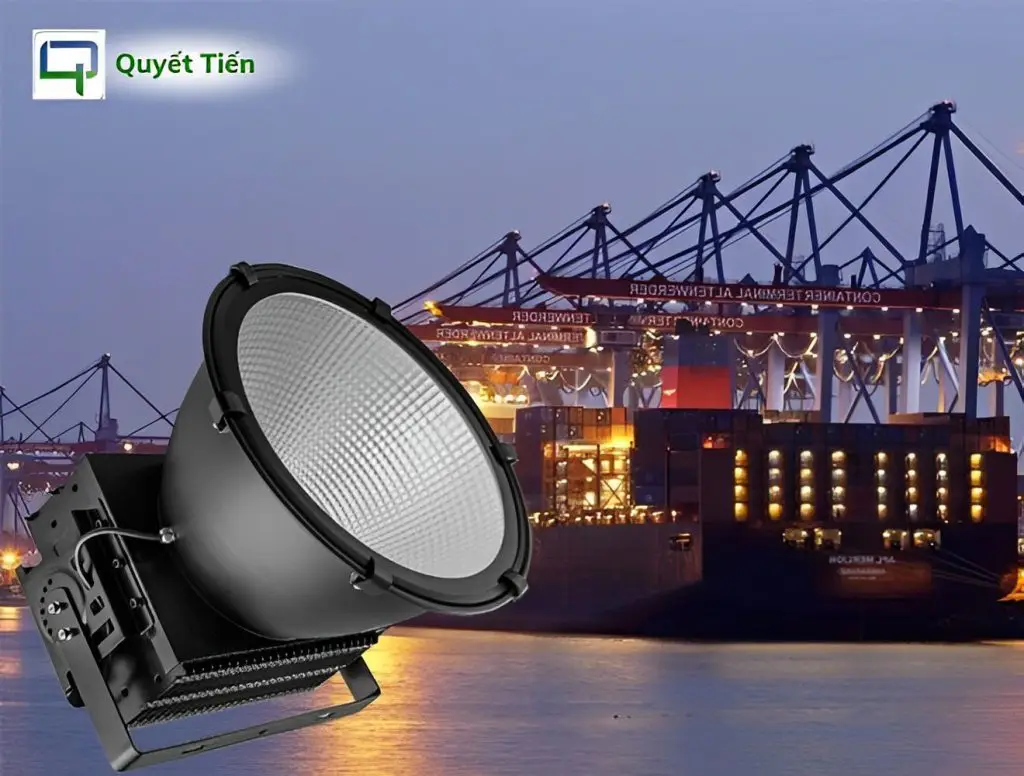 Đèn pha led cẩu tháp