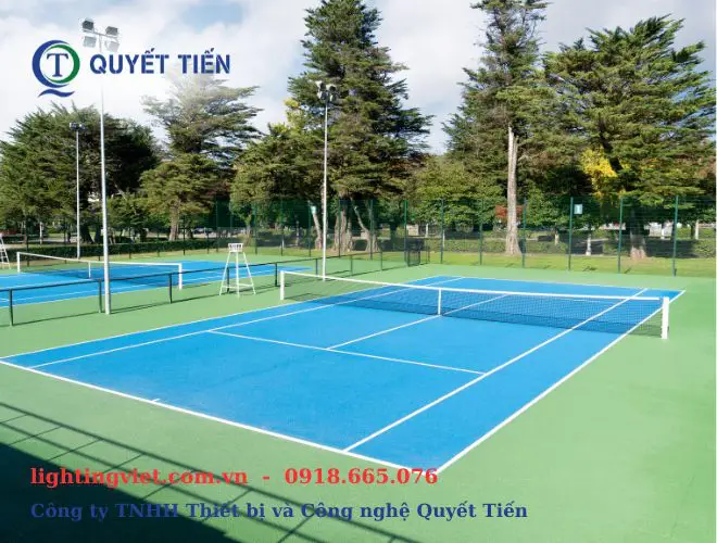 Bóng đèn sân tennis
