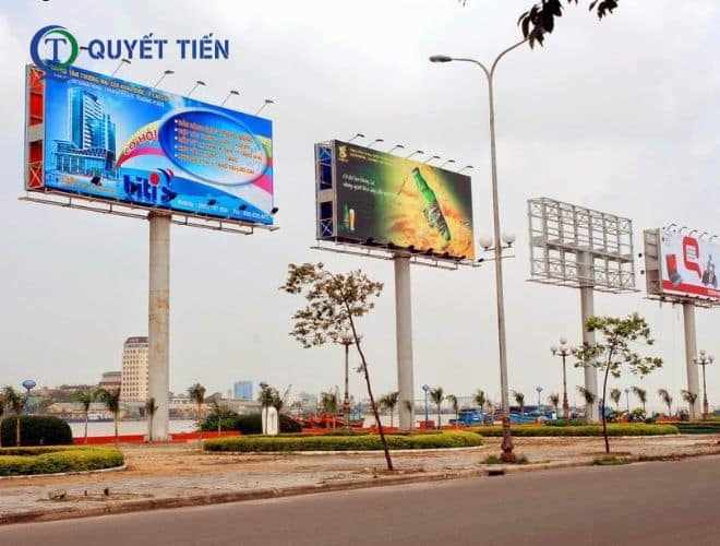 Lắp đặt đèn pha LED 20w Rạng Đông chiếu biển quảng cáo